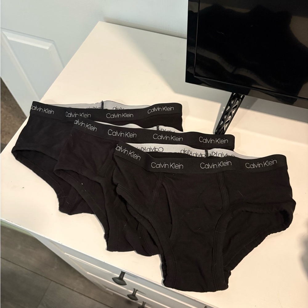 Calvin Klein Black boys Briefs - Pack of 4